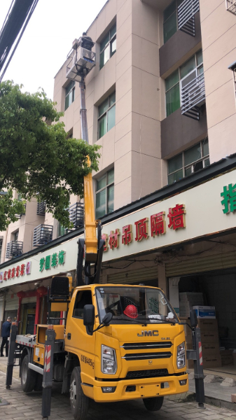 18米直臂式升降車